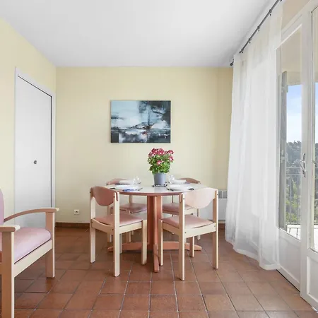 Berliat F2 N°16 Tatil Evi Bormes-les-Mimosas