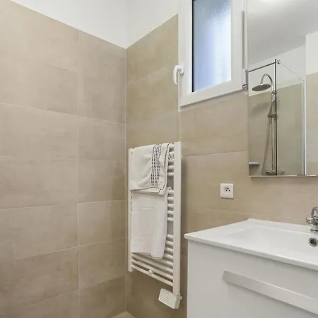 Berliat F2 N°16 * Bormes-les-Mimosas